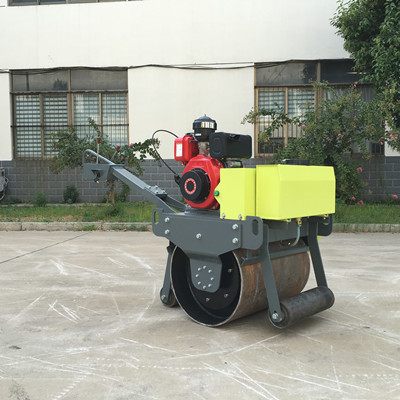 小型壓路機如何預防打滑？