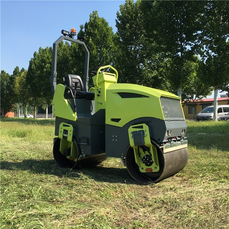 怎樣檢查小型壓路機機油是否發生變質